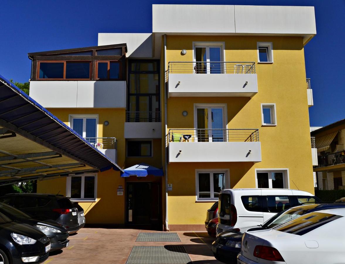 Hotel Mondial Lido di Jesolo Exterior foto